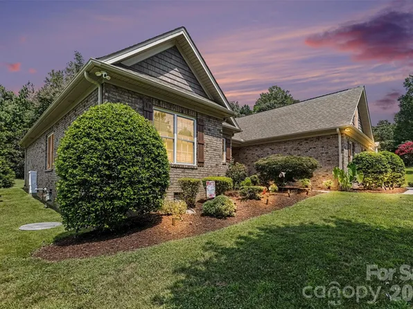 1820 Wedowee Ct, Rock Hill, SC 29732