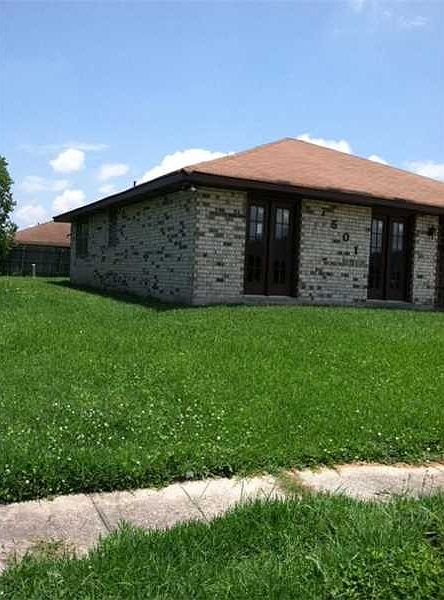 1st image of 7501 Primrose Dr