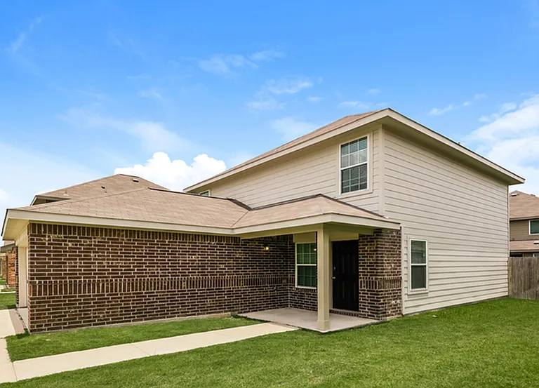 1131 Crossing Dr — Photo 5