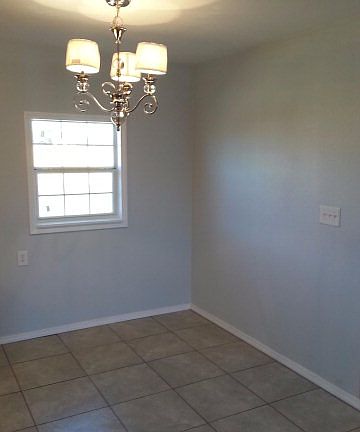 5th image of 600 Howard Dr