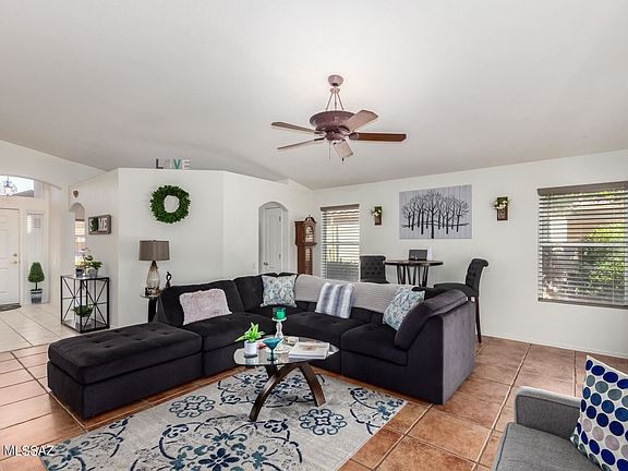 4th image of 2232 W Catalina View Dr