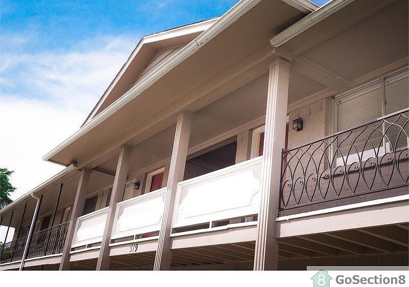 1st image of 515 Flook St #15