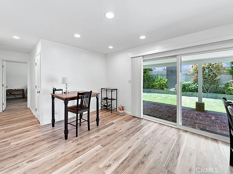 17611 Leslie Ave — Photo 11