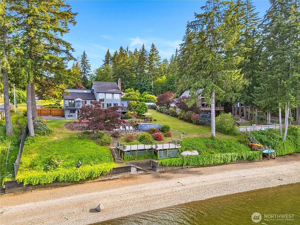 1st image of 240 SE Mallard Beach Lane