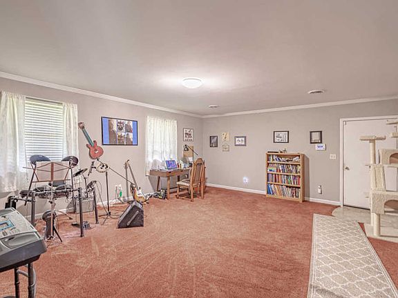 5th image of 3261 Calloway Cir