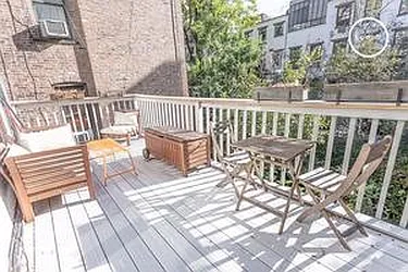 Rented by R New York