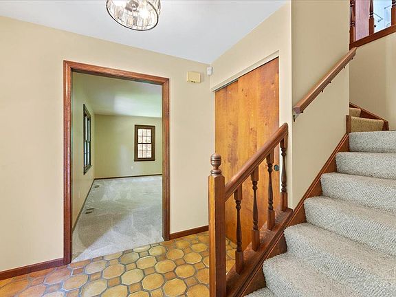 4th image of 10911 Gosling Rd