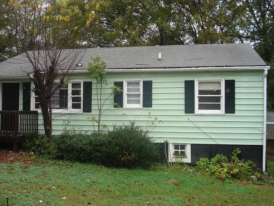 1st image of 824 Williams St