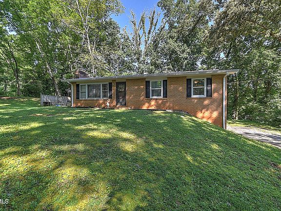 2nd image of 119 Lynnwood Dr