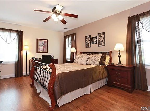 5th image of 83 N Walnut St