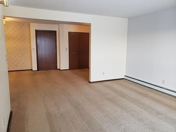 3rd image of 1737 University Ave S APT G22