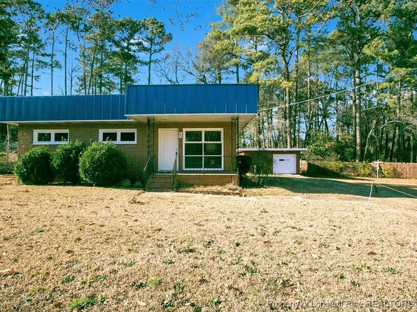 1453 Pamalee Dr, Fayetteville, NC 28303