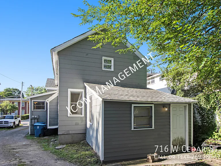 716 W Cedar St — Photo 14