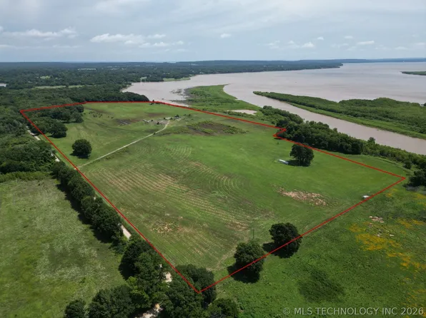 S 4110th Rd, Eufaula, OK 74432