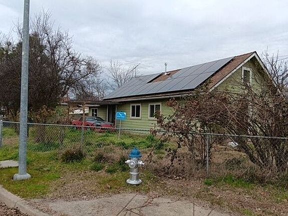 3rd image of 624 Chestnut St