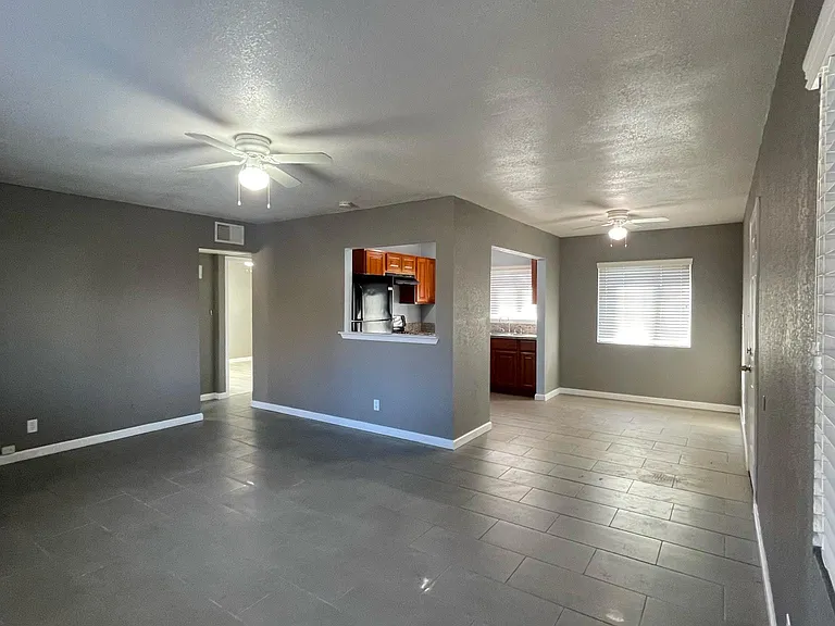 1531 N Fresno St — Photo 6