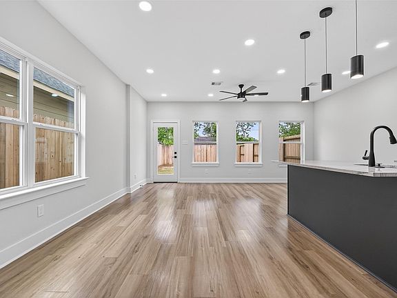 5th image of 4309 Shelby Circle