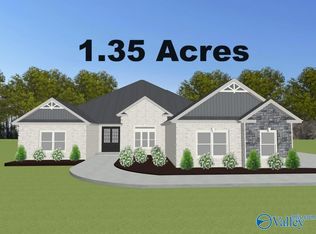 McKinley A Capshaw Rd, Athens, AL 35613