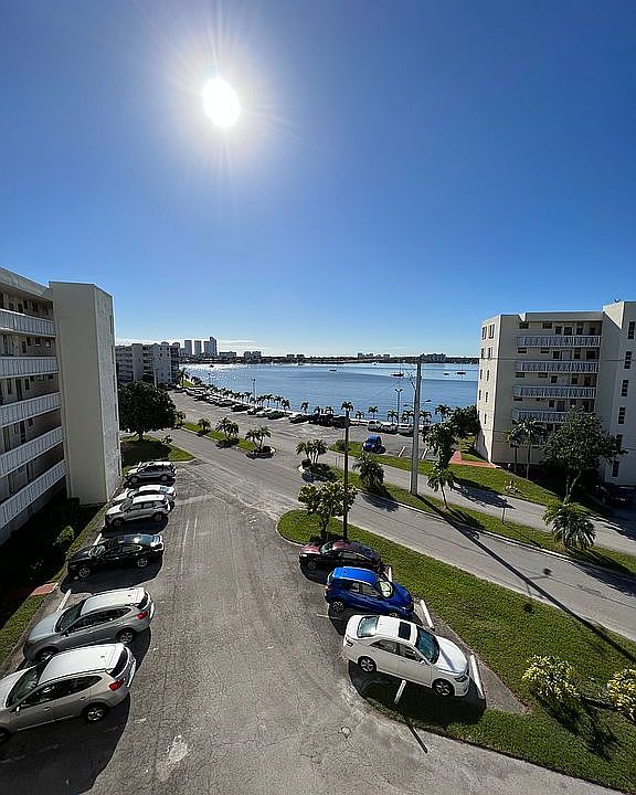 2nd image of 2903 Point East Dr APT K206