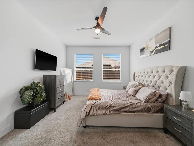4512 Bartagrass Dr — Photo 17