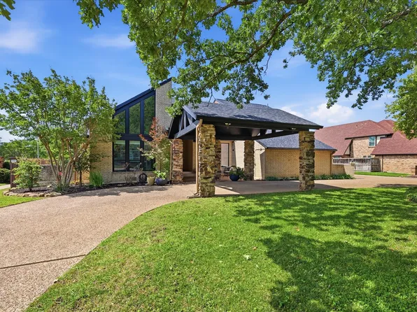 301 Chapelwood Dr, Colleyville, TX 76034