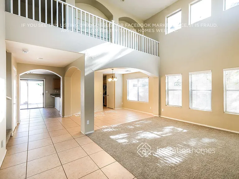 8134 W Hilton Ave — Photo 6