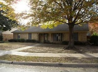 2634 Locksley Chase, Irving, TX 75061