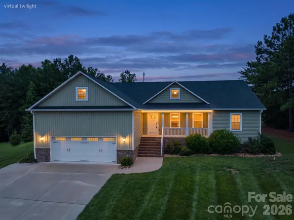 8 Waterford Ct, Granite Falls, NC 28630