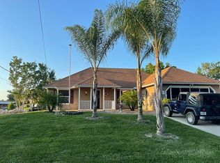 1690 River Rd, Astor, FL 32102