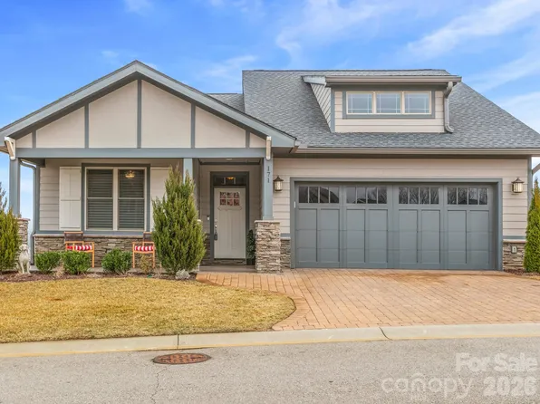 171 Waightstill Dr, Arden, NC 28704