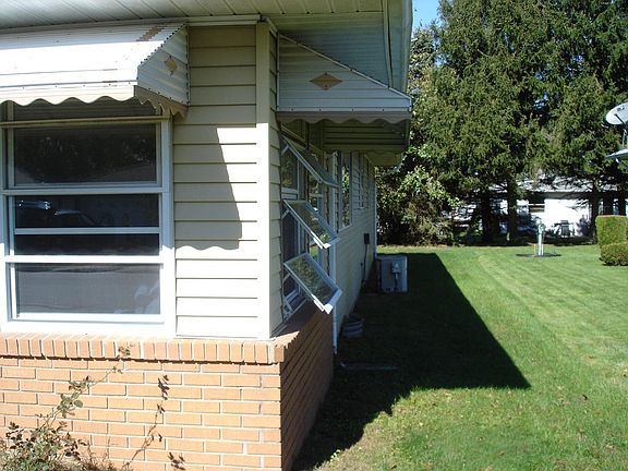 2nd image of 340 Saint Thomas Dr