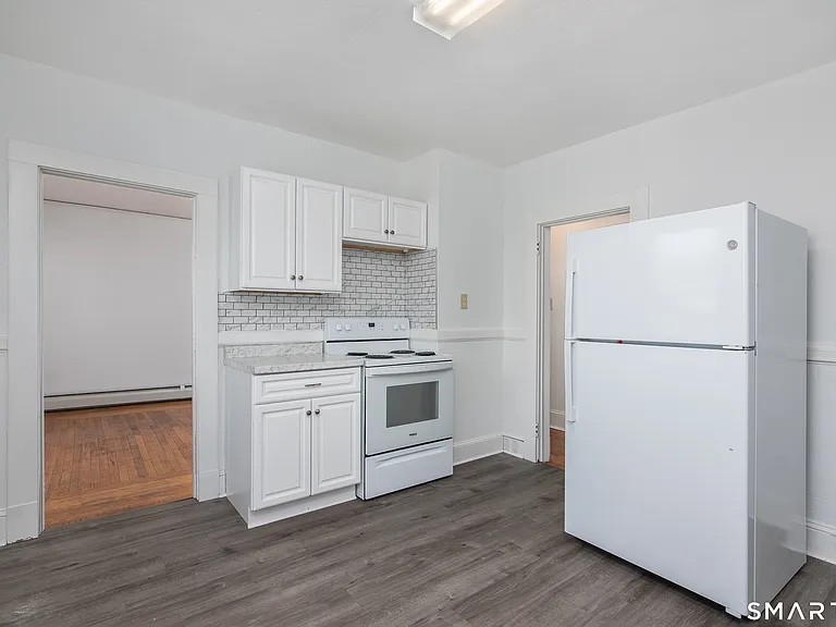 333 E Center St — Photo 6