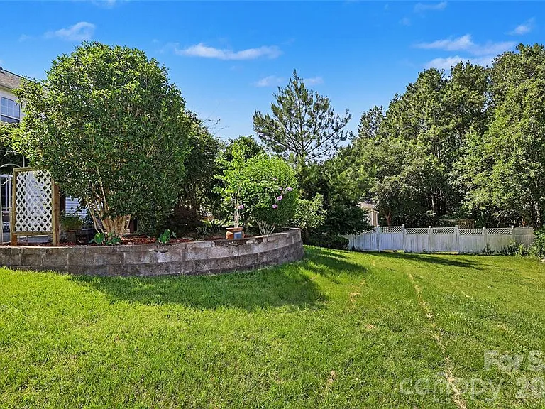 14802 Bergerac Ct — Photo 30