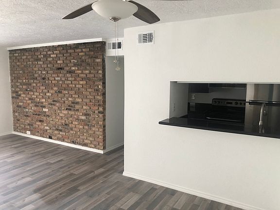 5th image of 602 Heights Blvd Suite 2