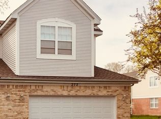 272 Bay Dr, Itasca, IL 60143