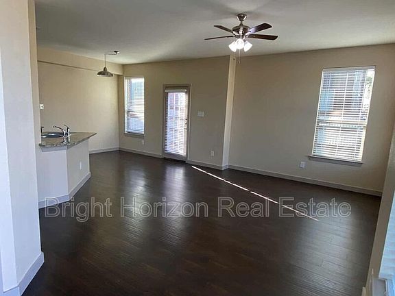 2nd image of 3621 Valley Vista Dr #505