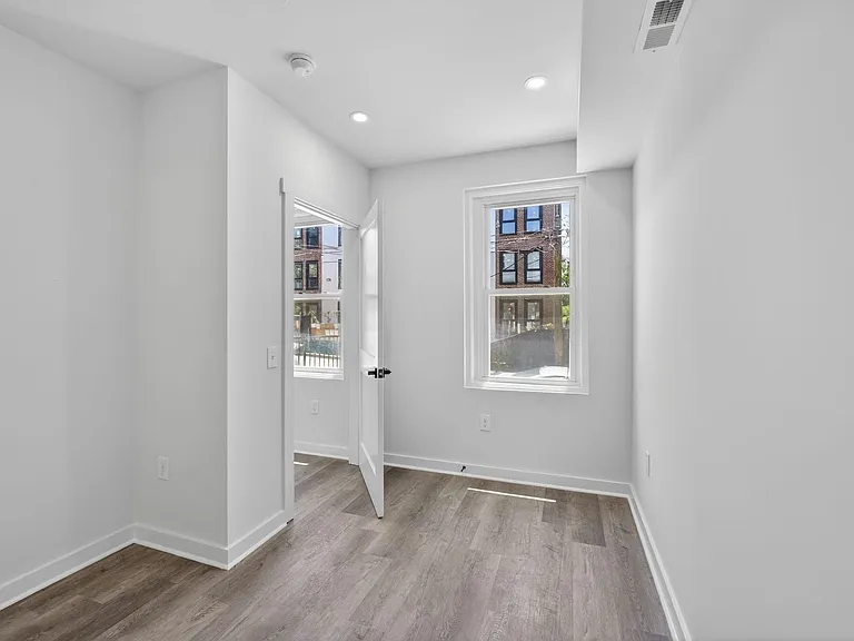 1321 Anacostia Rd SE — Photo 33