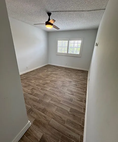 1407 NE 56th St #310 — Photo 8