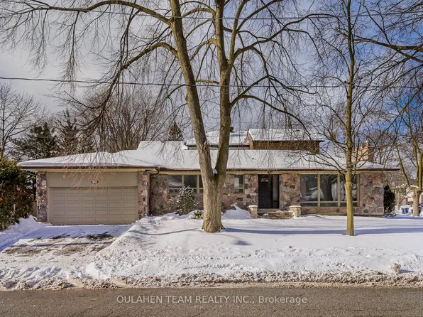 55 Foxwarren Dr, Toronto, ON M2K 1L1