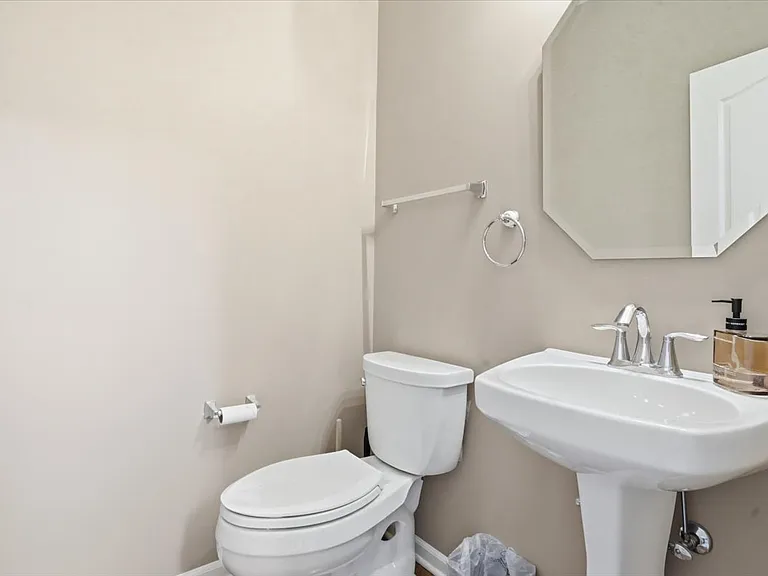 1644 Station Park Dr — Photo 14