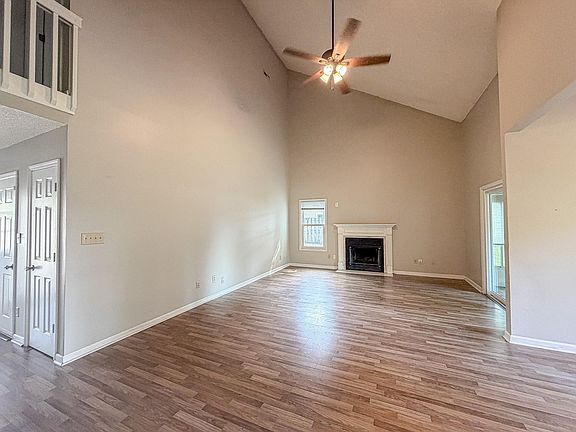 3rd image of 302 Scotts Mill Ct.