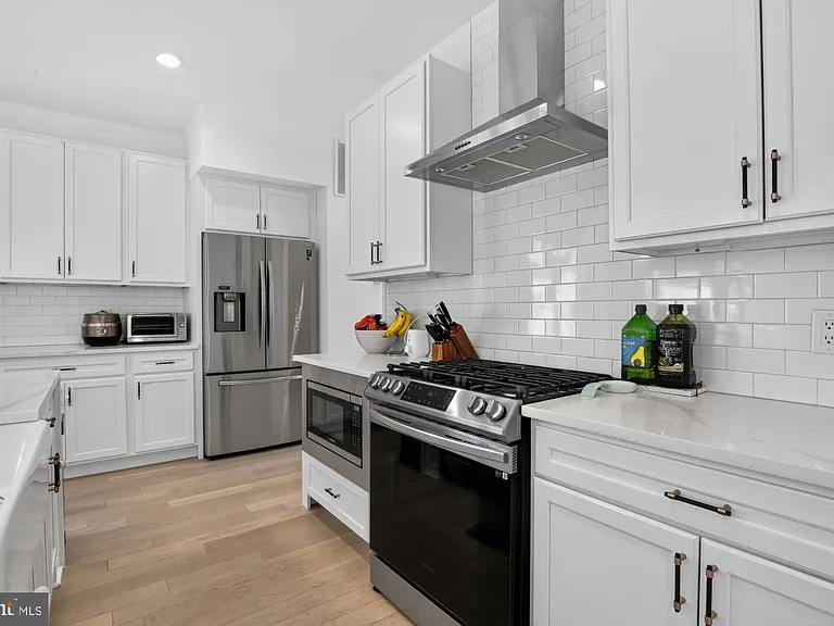 7354 Ridge Ave #27 — Photo 9