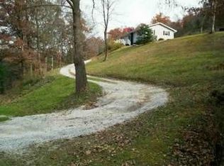 913 State Highway 1661, Grayson, KY 41143