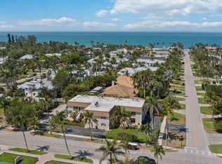 940 3rd St S APT 103, Naples, FL 34102