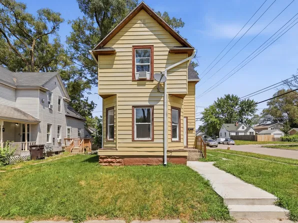 1201 Rathbone St SW, Wyoming, MI 49509