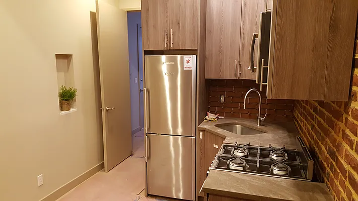 Rented by Elite NY Holdings | media 15