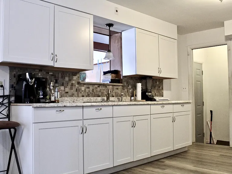 1559 Frebis Ave — Photo 8