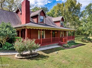 305 Chestnut Ridge Rd, Walland, TN 37886