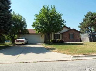 6201 Moreland Ln, Saginaw, MI