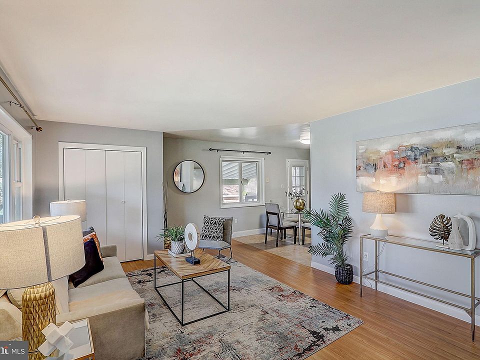 1st image of 6105 Pike Ct
